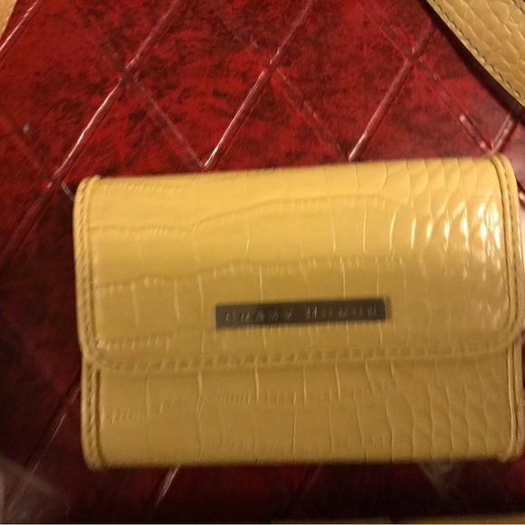 Liz Claiborne CRAZY HORSE Shoulder Bag & Wallet Faux Leather Croc  Butter Yellow - Picture 10 of 10